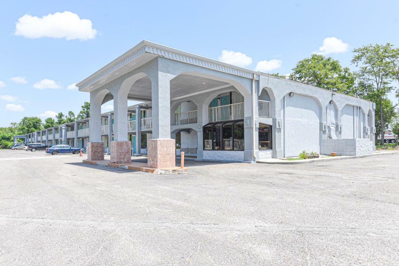 Hotel Valdosta Ga I-75 & Us-221 N Hwy ภายนอก รูปภาพ