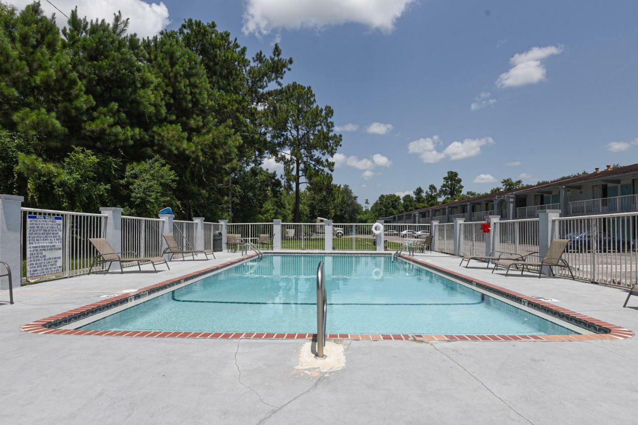 Hotel Valdosta Ga I-75 & Us-221 N Hwy ภายนอก รูปภาพ