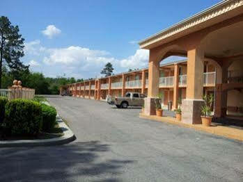 Hotel Valdosta Ga I-75 & Us-221 N Hwy ภายนอก รูปภาพ